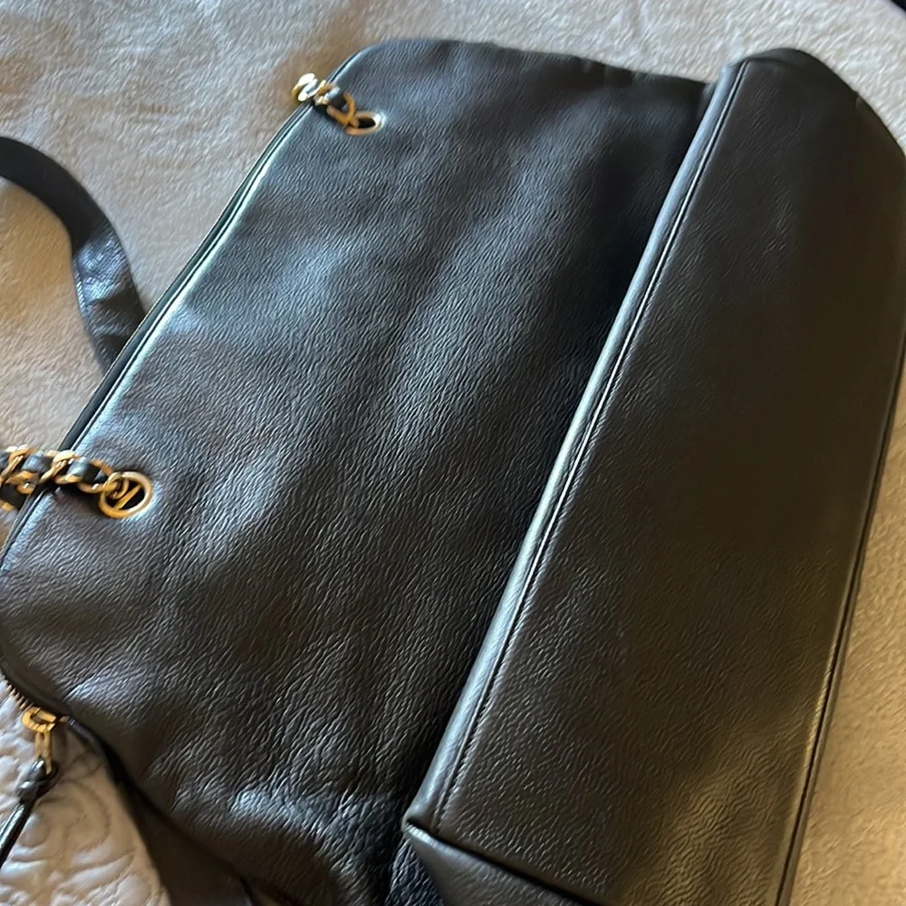 💄Chanel EUC 90s Vintage Chanel code intact but starting to flake but can see it - Picture 9 of 12